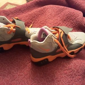 Nike woman's running shoes